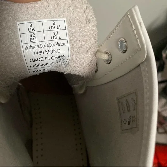 Dr. Martens White Ankle Boots Timeless Style - Picture 7 of 10